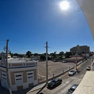  Apartment Wifi, Workspace , Perfect Location & Parking